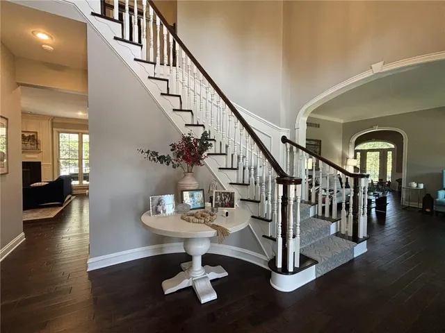 $825,000 | 28 Court Lane, St. Joseph, MO 64506