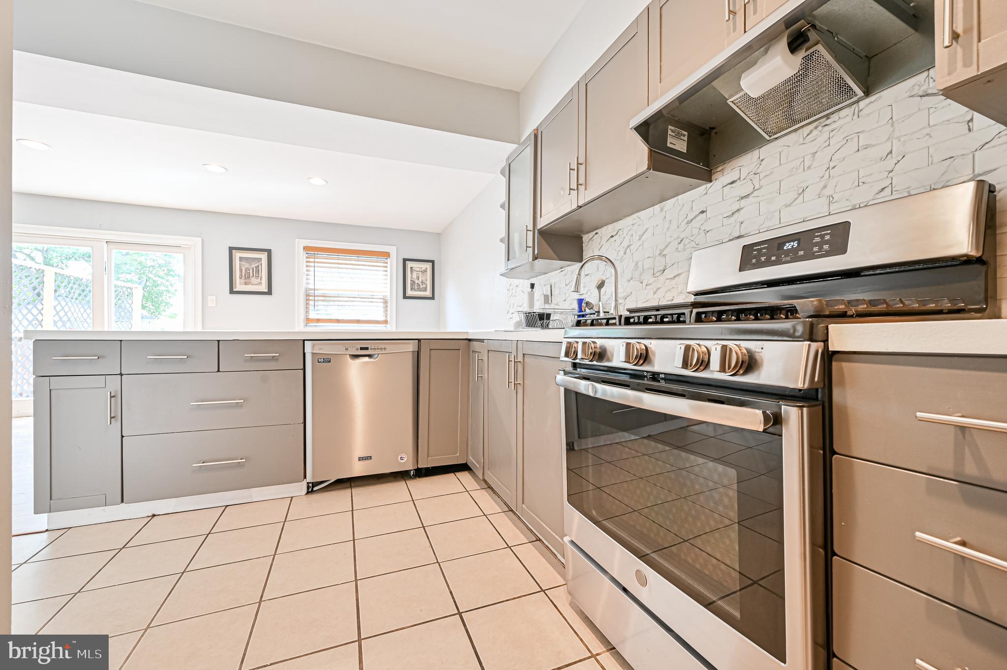 1964 East Oak Road, Unit P4 Vineland, NJ 08361 - Photo 15 of 29