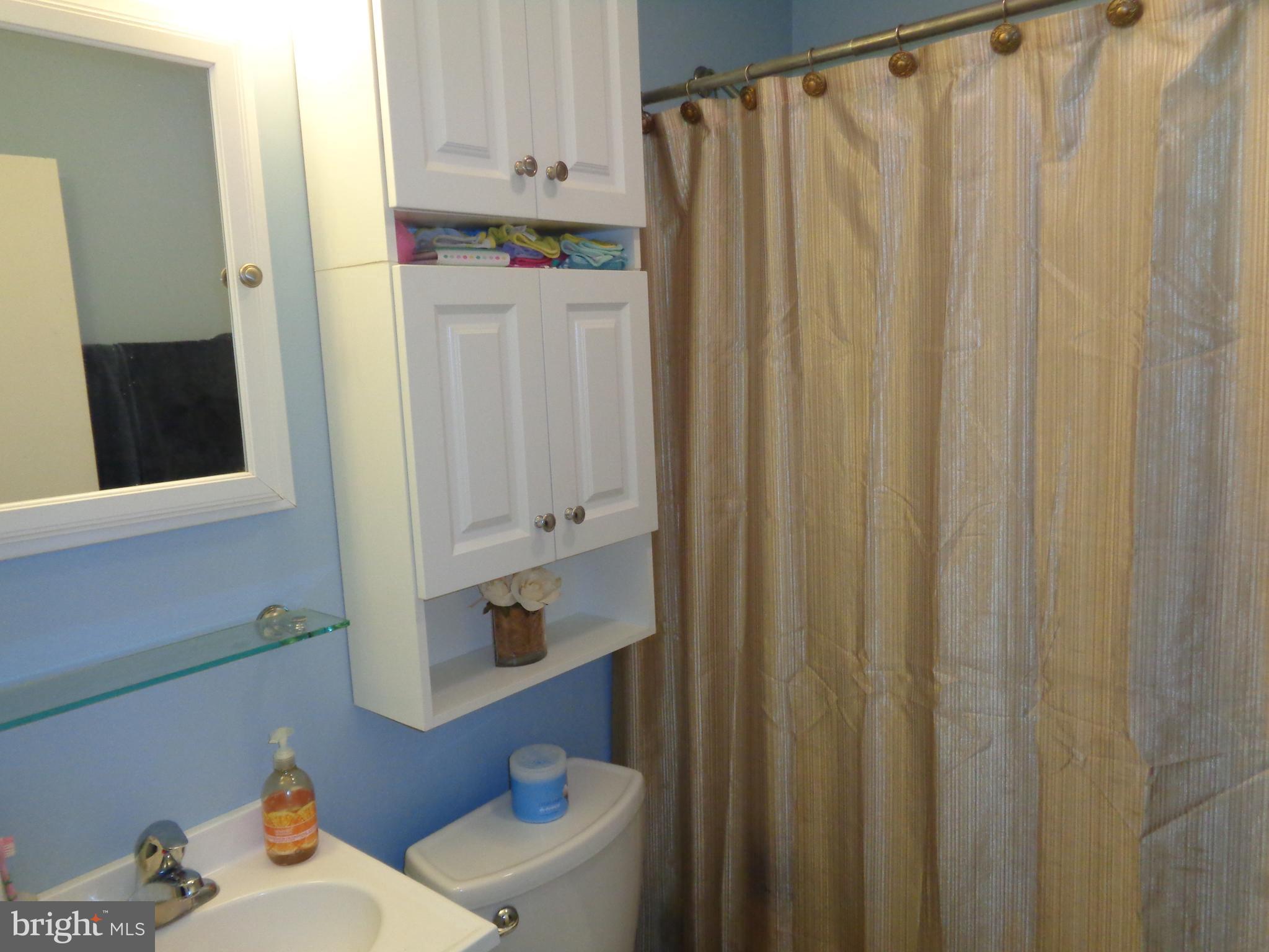 4710 Mawani Road Baltimore, MD 21206 - Photo 12 of 22 Bath