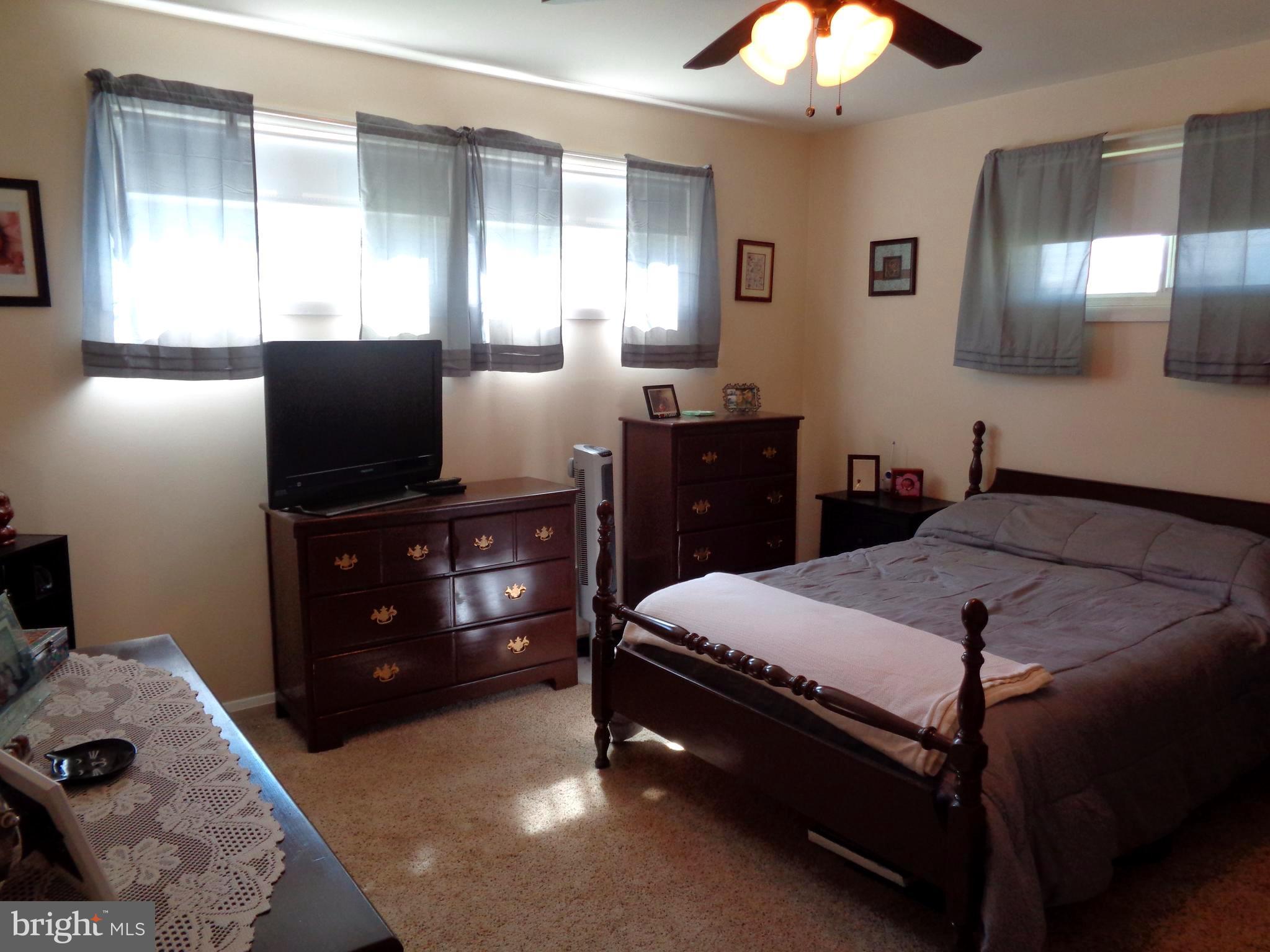 4710 Mawani Road Baltimore, MD 21206 - Photo 9 of 22 Bedroom (Master)