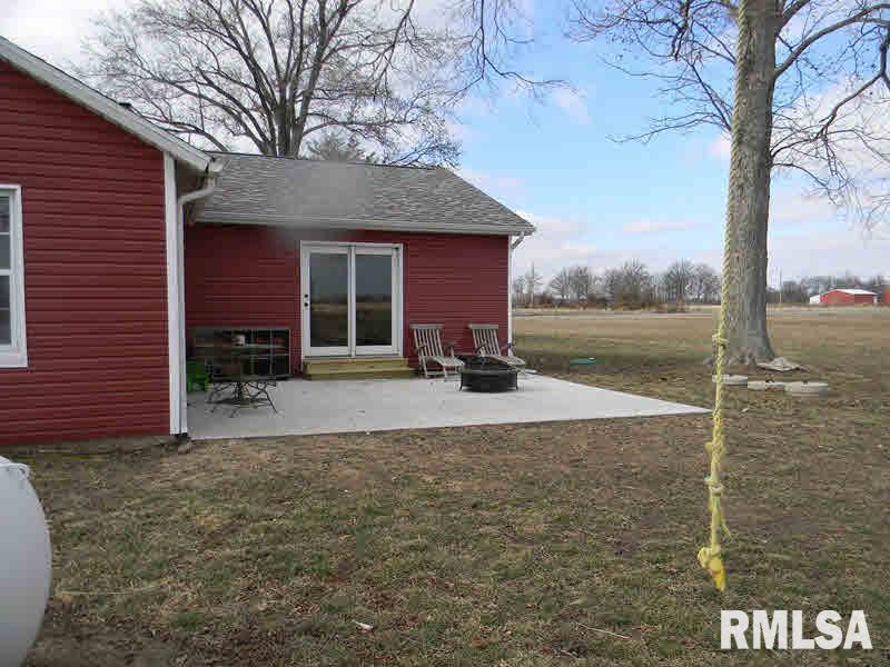 484 Crabapple Road Du Quoin, IL 62832 - Photo 10 of 11 Gallery Image 10
