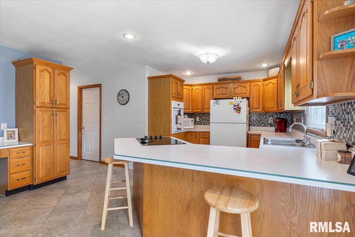 2817 Biscayne Drive Springfield, IL 62707 - Photo 12 of 29