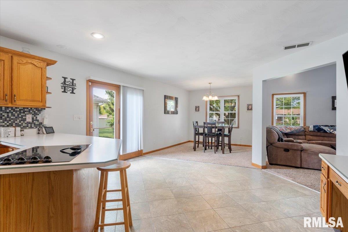 2817 Biscayne Drive Springfield, IL 62707 - Photo 13 of 29