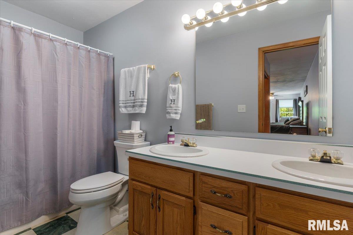 2817 Biscayne Drive Springfield, IL 62707 - Photo 19 of 29