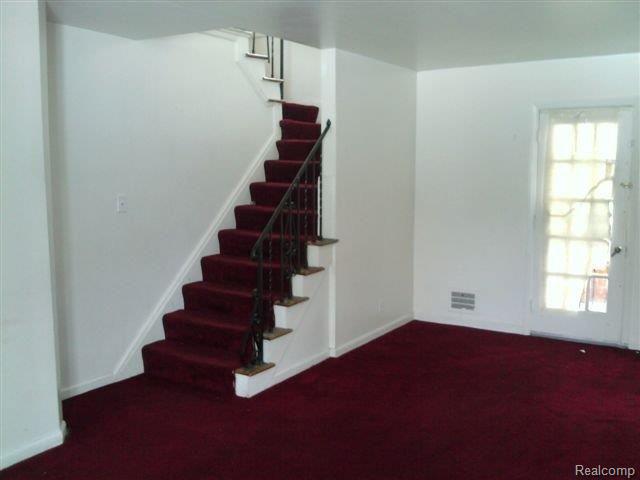 10488 Balfour Road Detroit, MI 48224 - Photo 7 of 12 2011-01-24 13.01.54