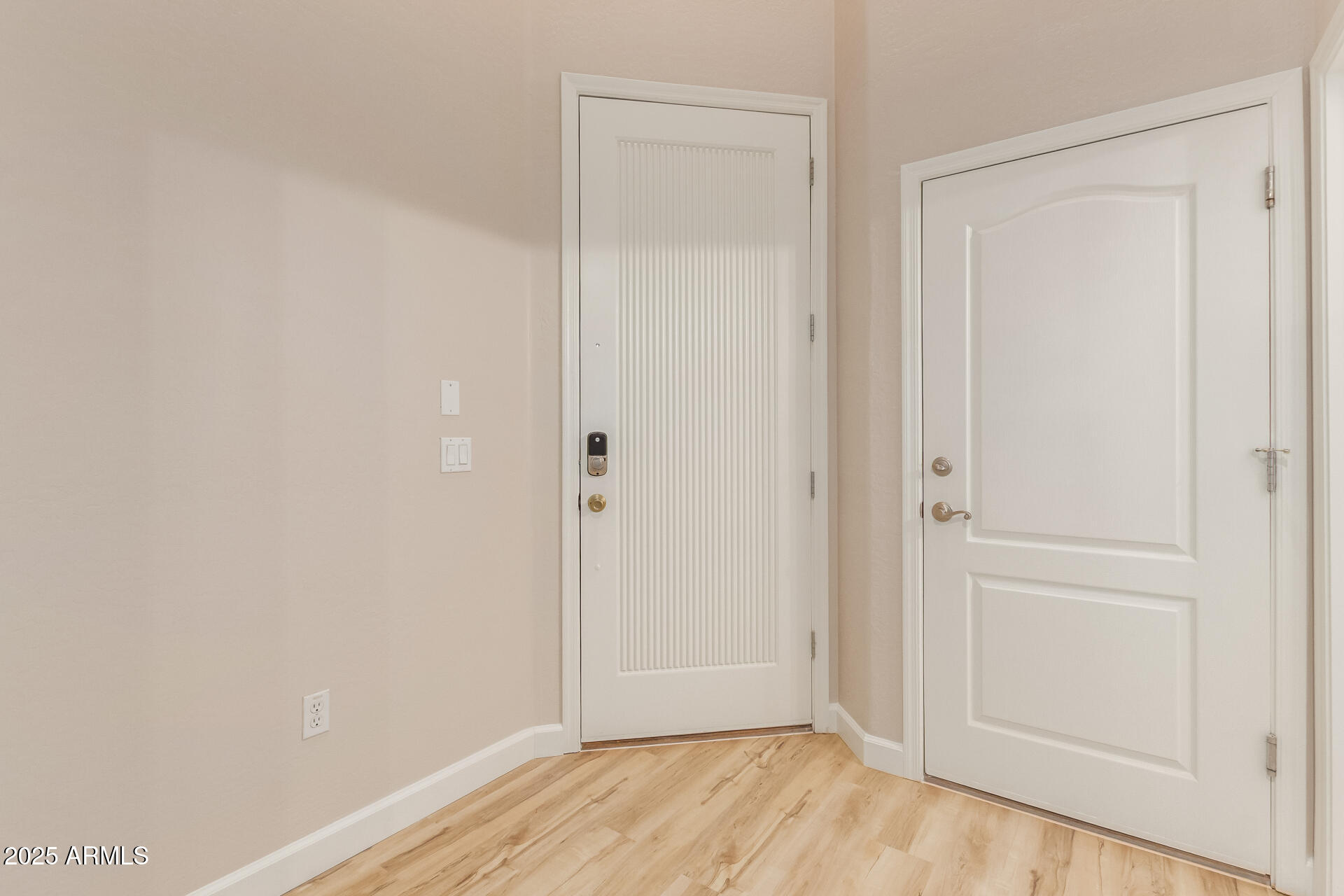 705 West Queen Creek Road, Unit 1208 Chandler, AZ 85248 - Photo 2 of 39 a view of an empty room