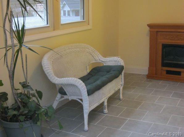 930 Narva Road Hendersonville, NC 28792 - Photo 6 of 26 Gallery Image 6
