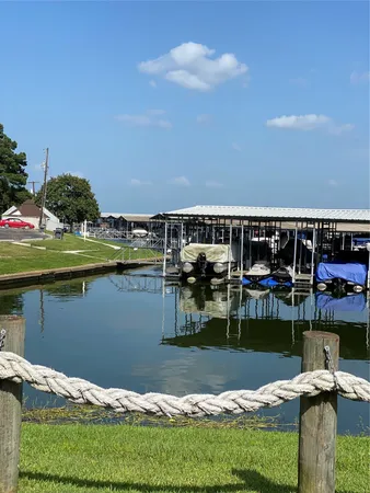 $825 | 51 Harbour Row Drive, Unit 55, Coldspring, TX 77331
