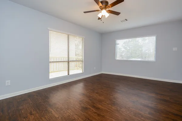 $825 | 51 Harbour Row Drive, Unit 55, Coldspring, TX 77331