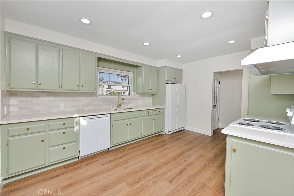 12814 Downey Avenue Downey, CA 90242 - Photo 6 of 22