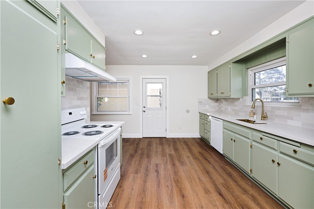 12814 Downey Avenue Downey, CA 90242 - Photo 7 of 22