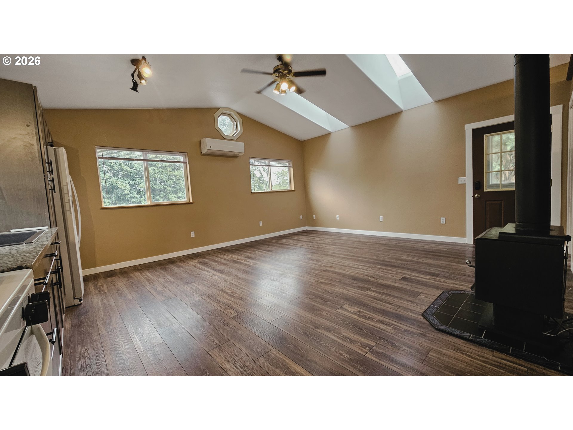 1385 Northwest Murphy Lane Albany, OR 97321 - Photo 6 of 18 Accessory Dwelling Unit