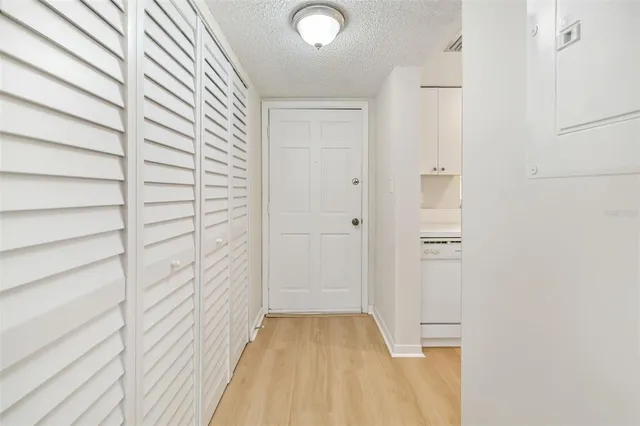 $109,500 | 203 47th Ave Drive West, Unit 167, Bradenton, FL 34207