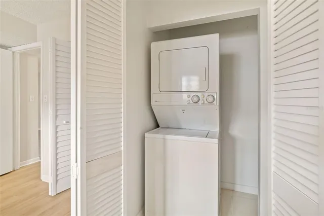 $109,500 | 203 47th Ave Drive West, Unit 167, Bradenton, FL 34207