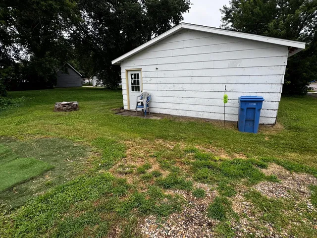 $299,999 | 241 North Webster Street, Kasota, MN 56050