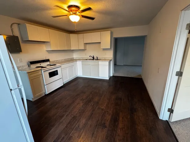 $299,999 | 241 North Webster Street, Kasota, MN 56050