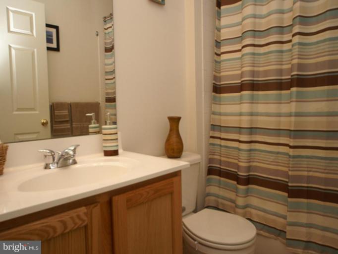 7729 Rotherham Drive Hanover, MD 21076 - Photo 16 of 30 Bath #2