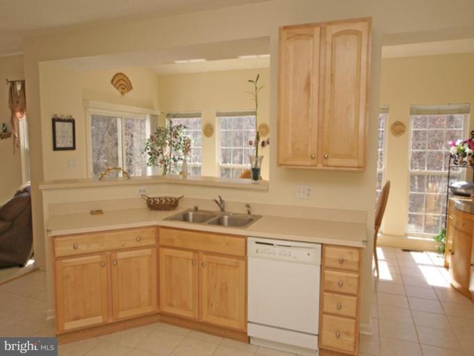7729 Rotherham Drive Hanover, MD 21076 - Photo 10 of 30 Kitchen #3
