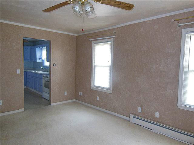 3463 Consear Road Lambertville, MI 48144 - Photo 6 of 11 20392334-5.JPG