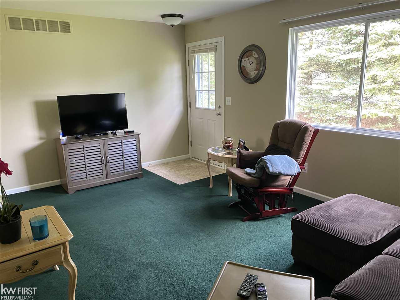 3052 Belsay Road Burton, MI 48519 - Photo 3 of 19 50013509-2.JPG