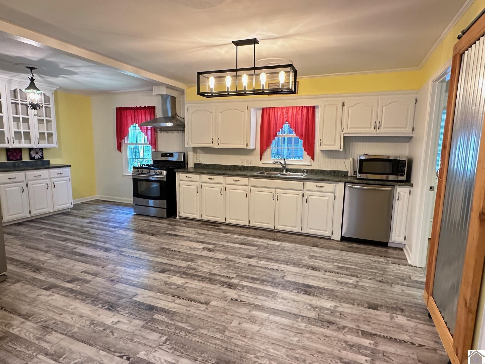 1306 Longview Street Mayfield, KY 42066 - Photo 16 of 28 Photo 16