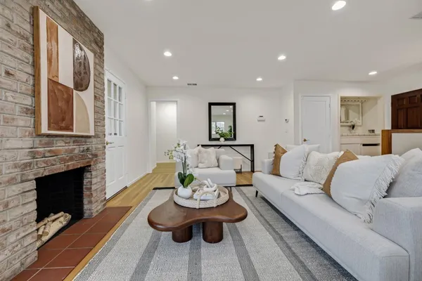 $1,688,000 | 1094 Bermuda Drive, San Mateo, CA 94403