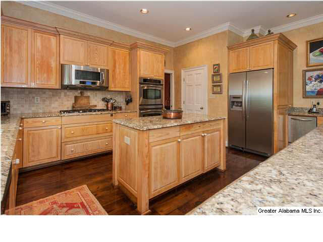 2601 Heathermoor Road Birmingham, AL 35223 - Photo 12 of 32