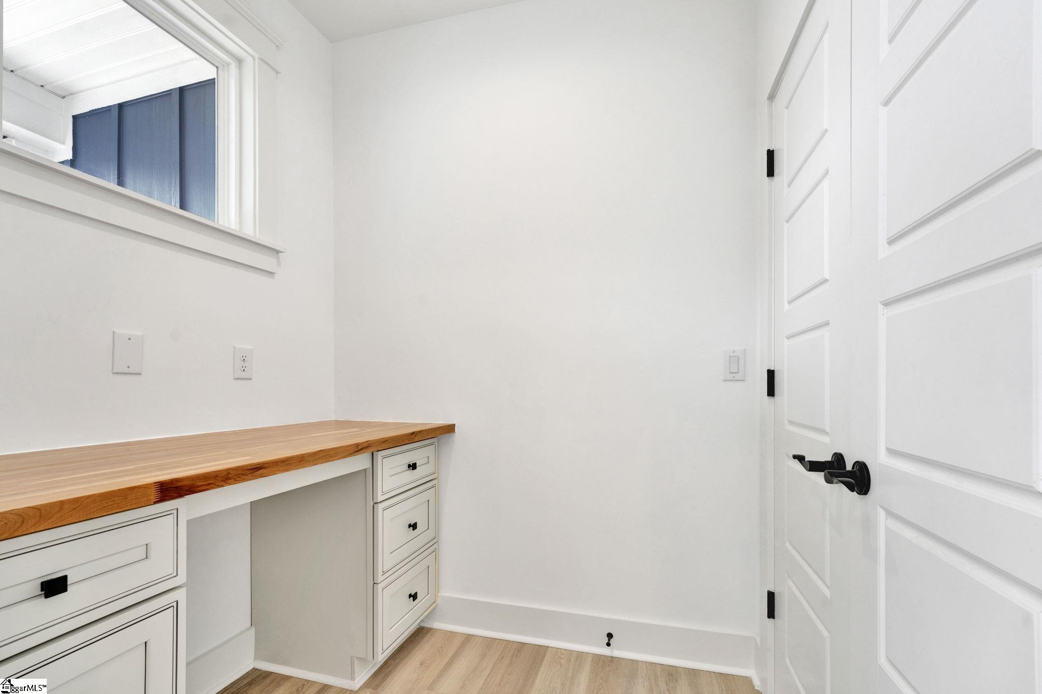 304 Garrett Street Fountain Inn, SC 29644 - Photo 4 of 34 Gallery Image 4