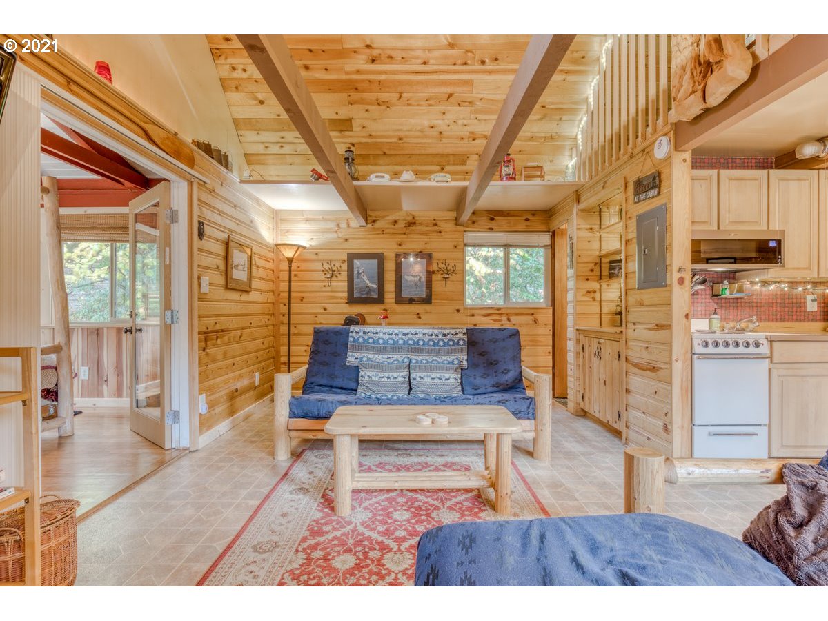 64395 East Barlow Trail Road Rhododendron, OR 97049 - Photo 6 of 32 Gallery Image 6
