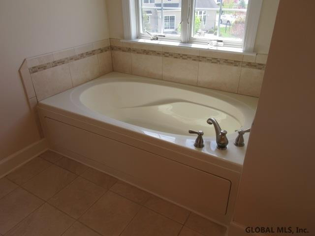 282 Boght Road Colonie, NY 12189 - Photo 24 of 37 Photo 24