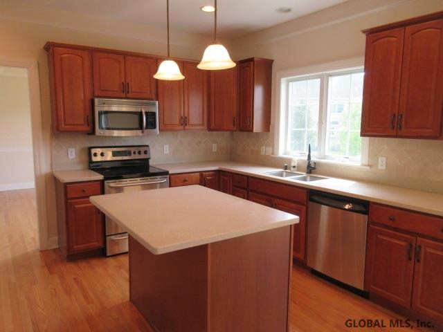 282 Boght Road Colonie, NY 12189 - Photo 10 of 37 Photo 10