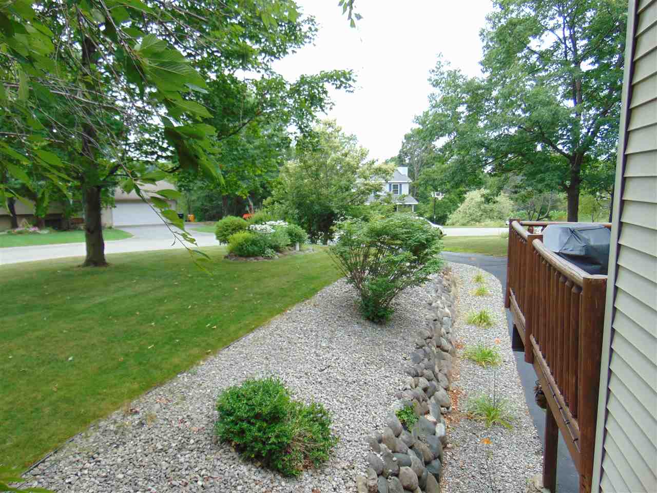 175 Black Ridge Court Traverse City, MI 49696 - Photo 8 of 45 1826041-7.JPG
