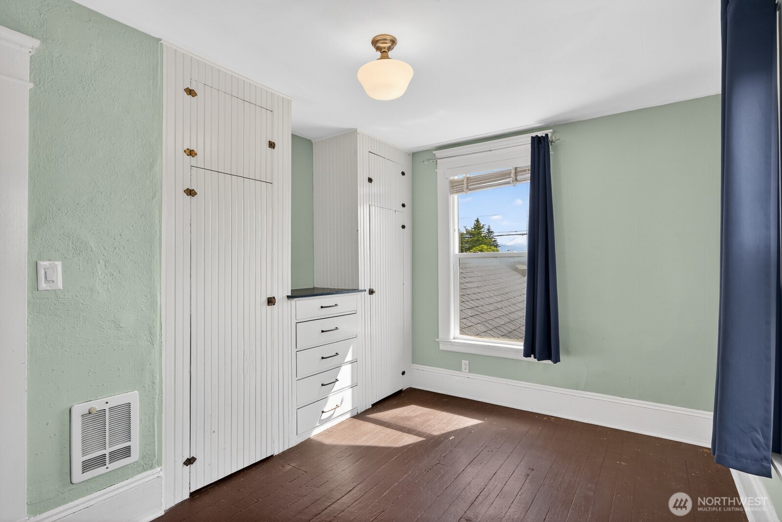 1825 Rucker Avenue Everett, WA 98201 - Photo 23 of 40