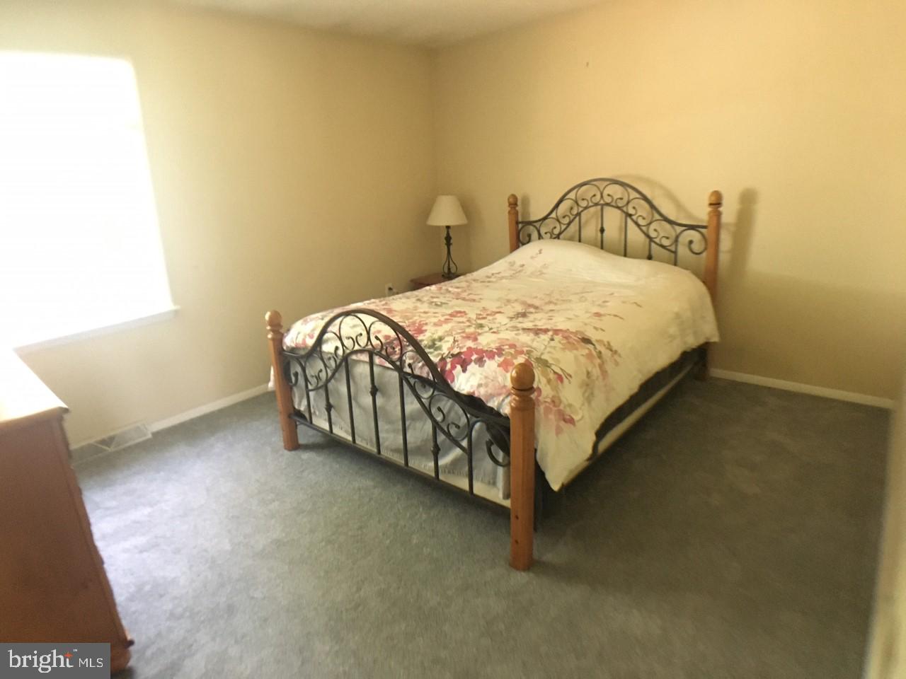 2806 Rachele Court Manchester, MD 21102 - Photo 14 of 38 Upstairs 1st Bedroom 1