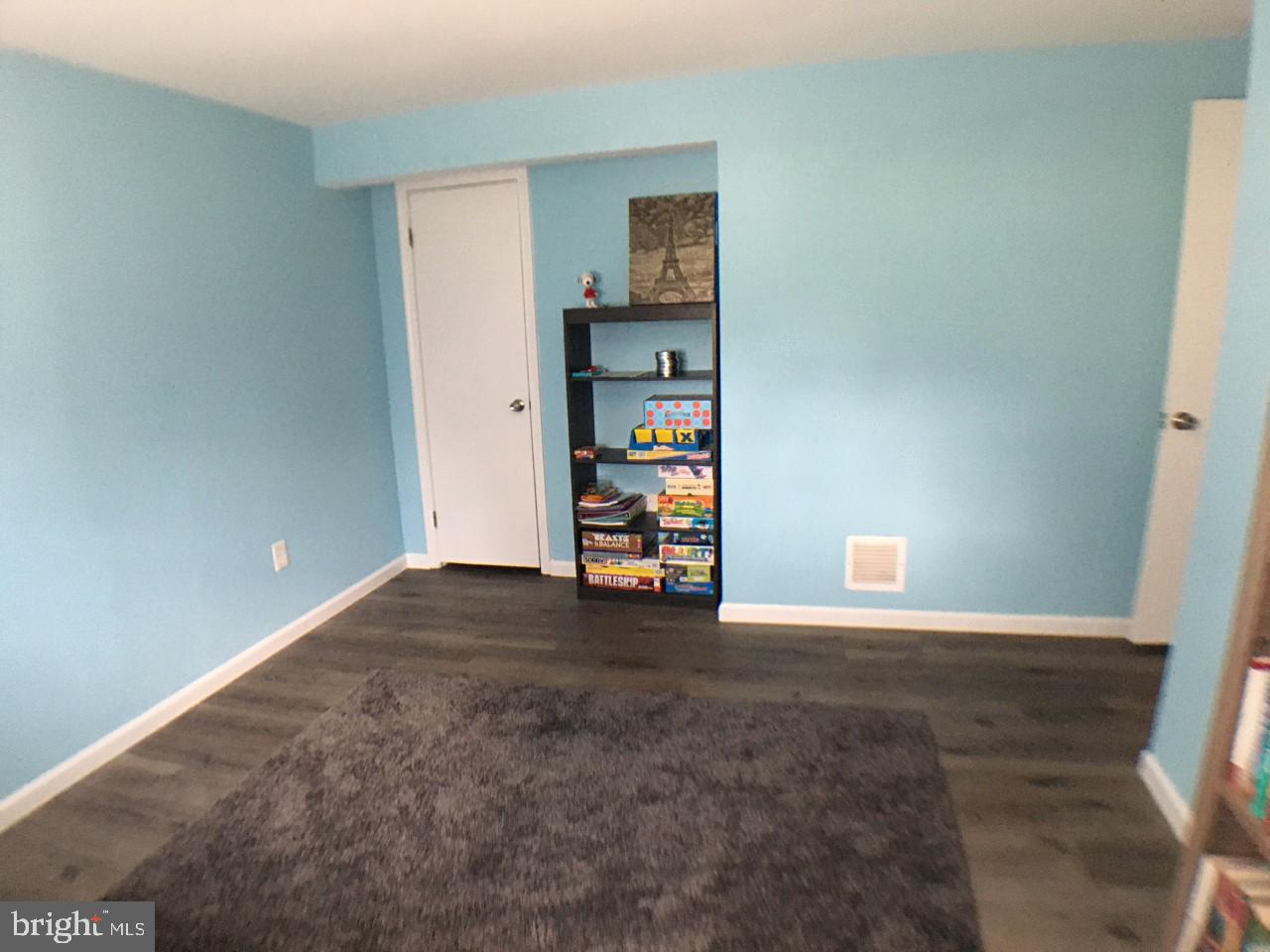 2806 Rachele Court Manchester, MD 21102 - Photo 28 of 38 Downstairs Bedroom/ Office 3