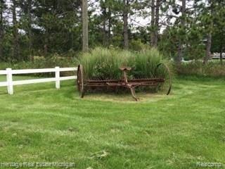 3550 Byron Road Howell, MI 48855 - Photo 17 of 54 14byron.jpg