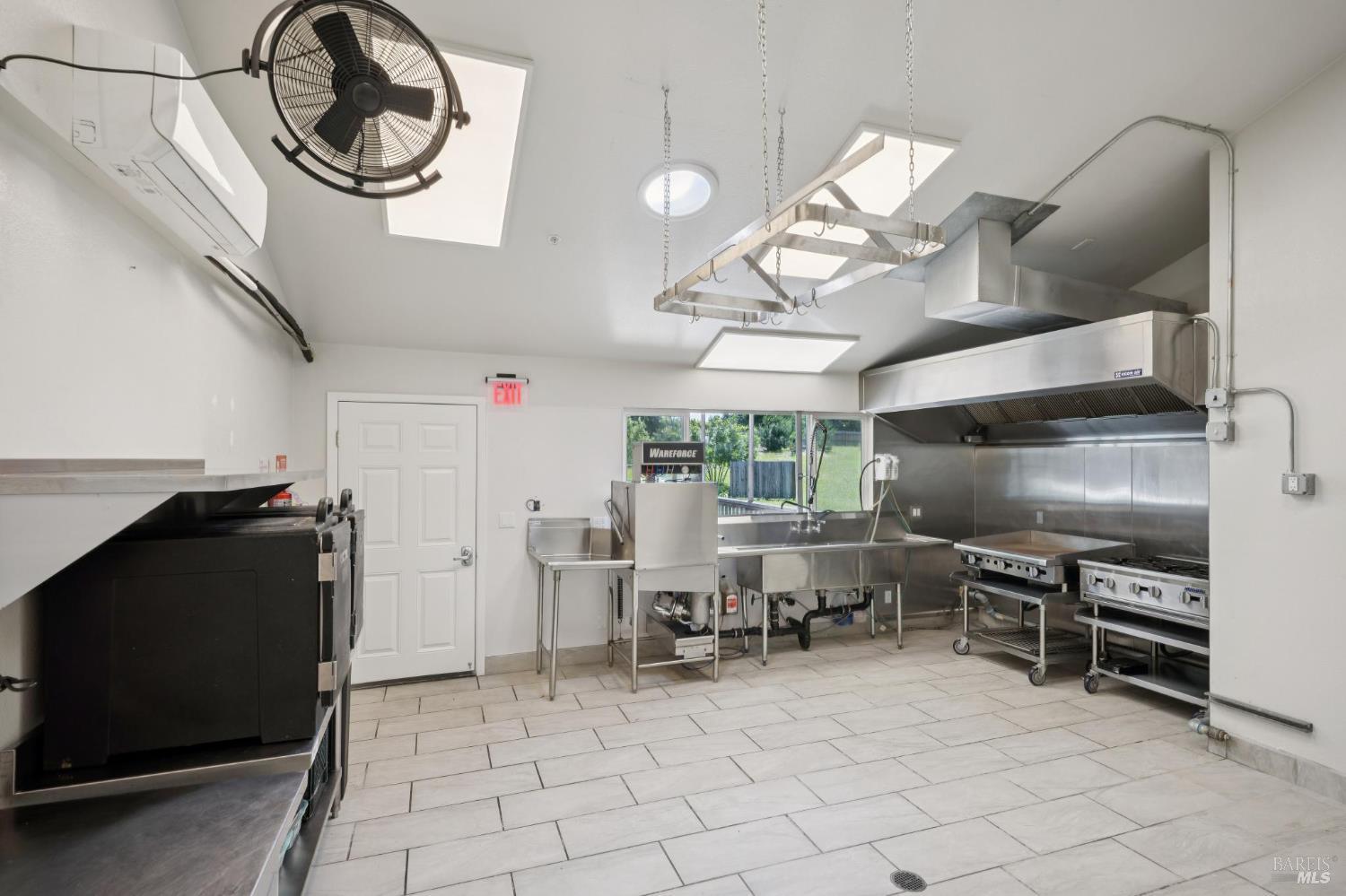 11740 Occidental Road Sebastopol, CA 95472 - Photo 19 of 35 Gallery Image 19