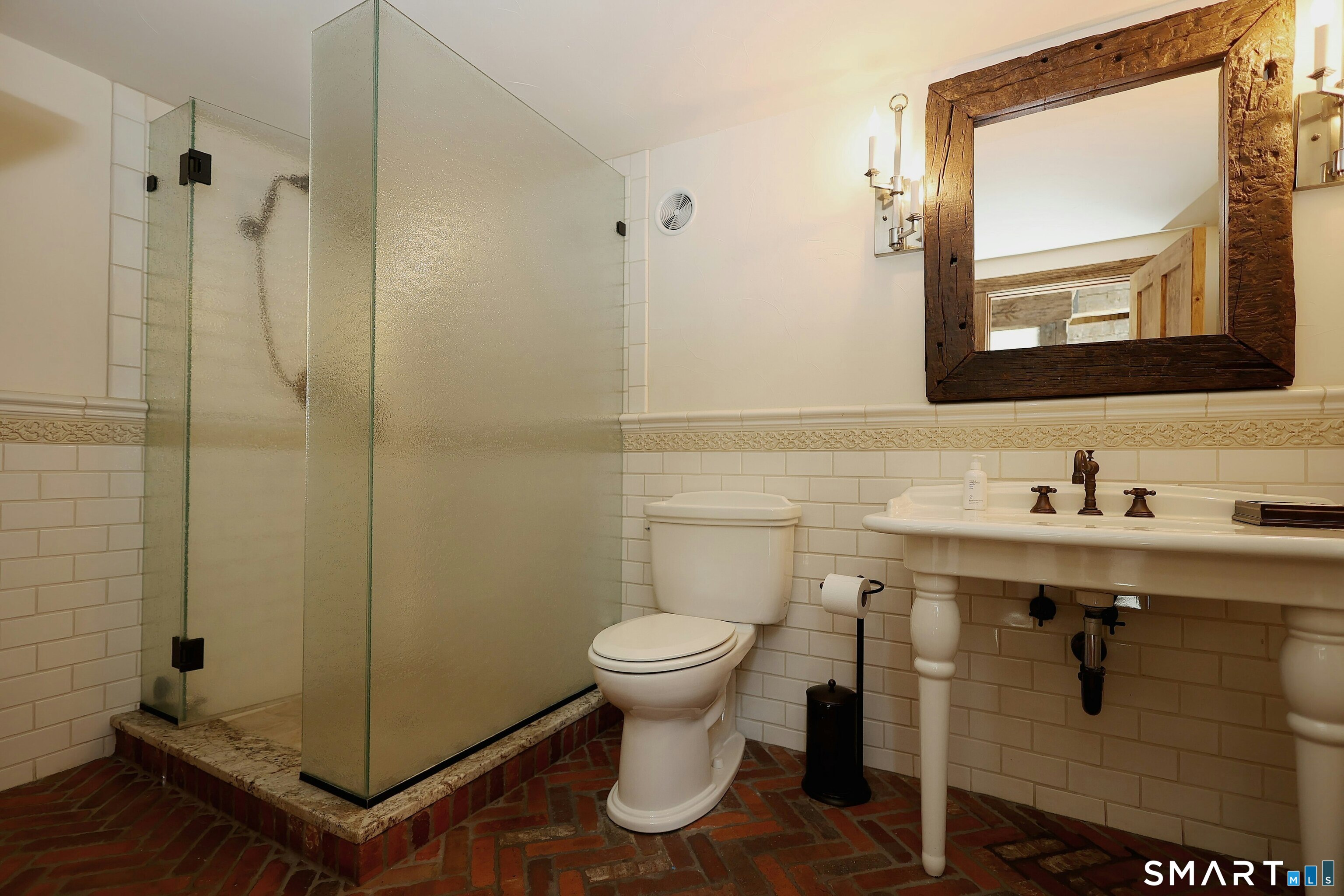 250 Main Street Ridgefield, CT 06877 - Photo 35 of 39