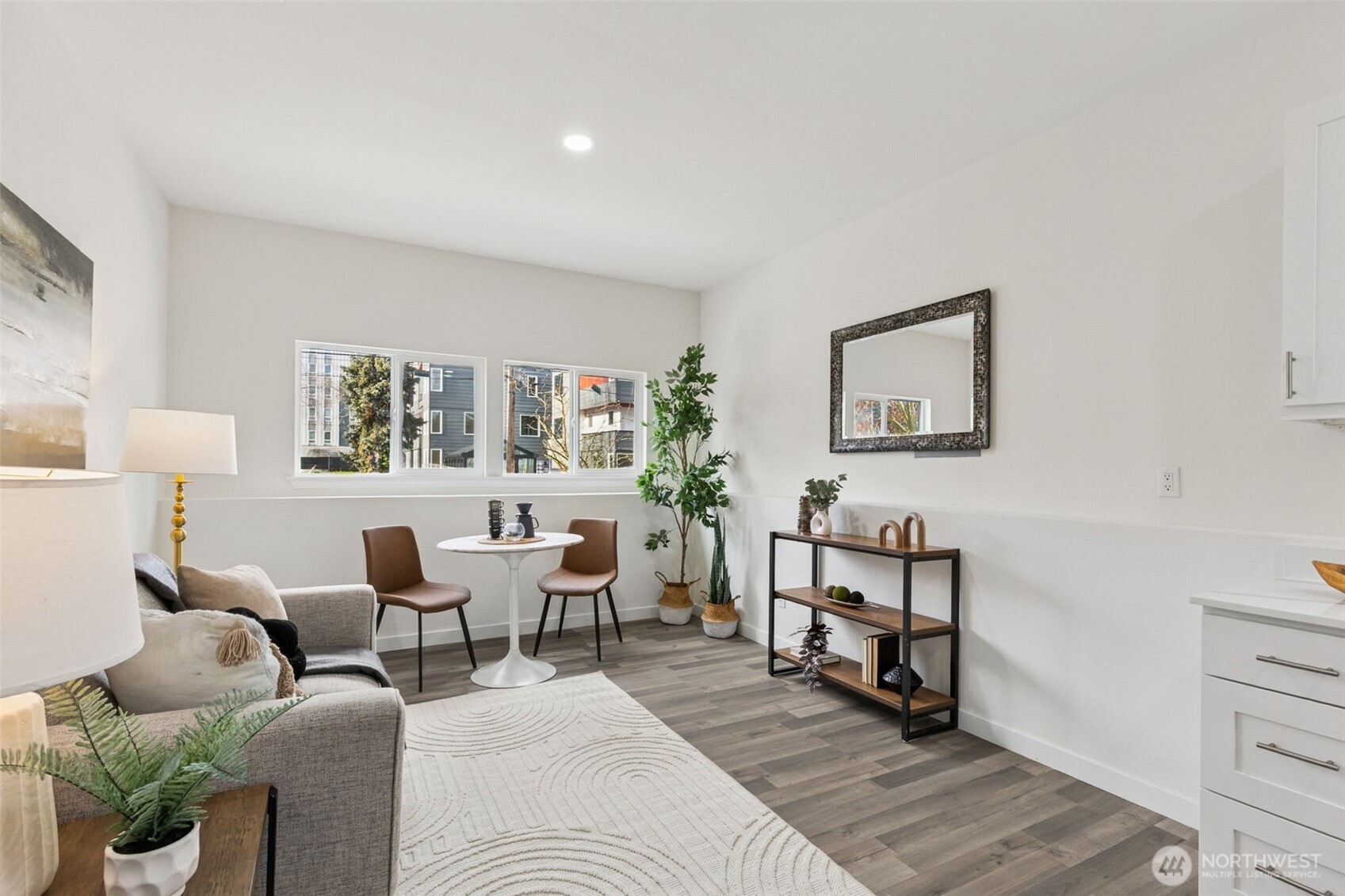 7002 42nd Avenue South Seattle, WA 98118 - Photo 13 of 33