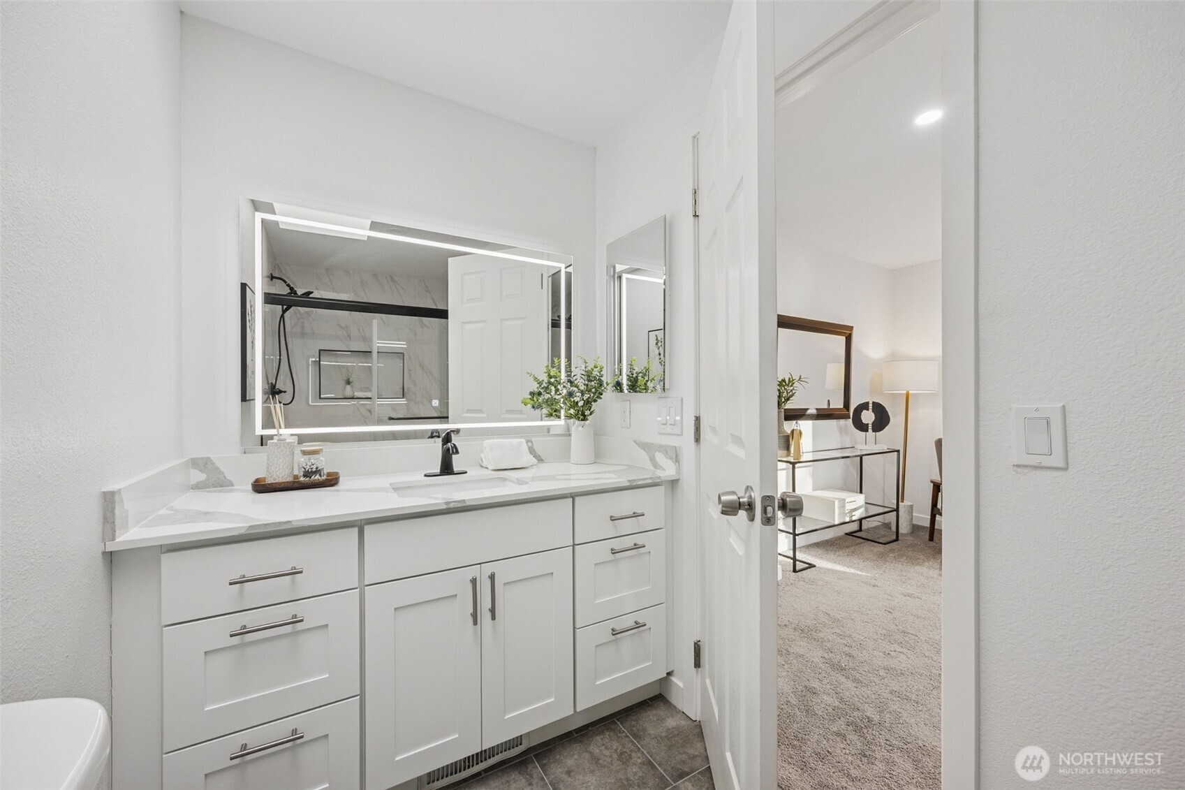 7002 42nd Avenue South Seattle, WA 98118 - Photo 16 of 32