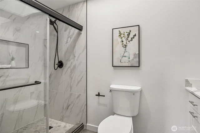 $1,079,000 | 7002 42nd Avenue South, Seattle, WA 98118