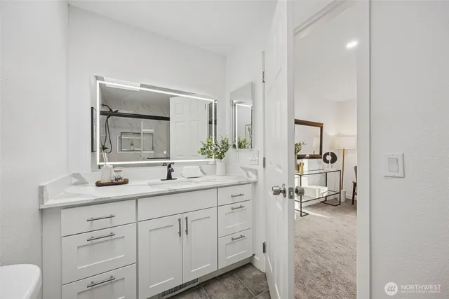 $1,079,000 | 7002 42nd Avenue South, Seattle, WA 98118