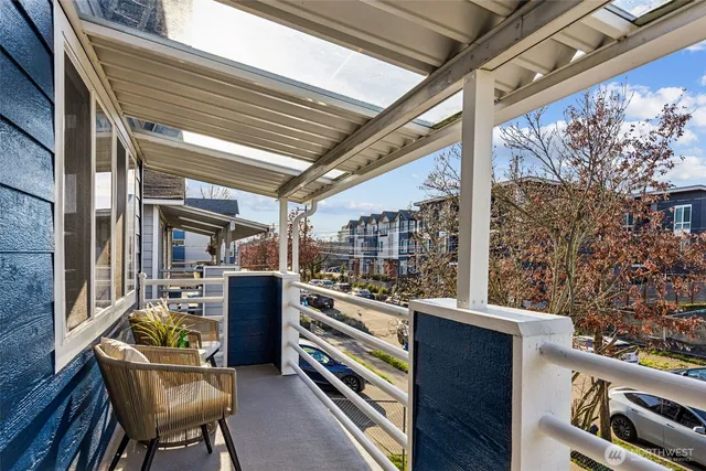 $1,079,000 | 7002 42nd Avenue South, Seattle, WA 98118