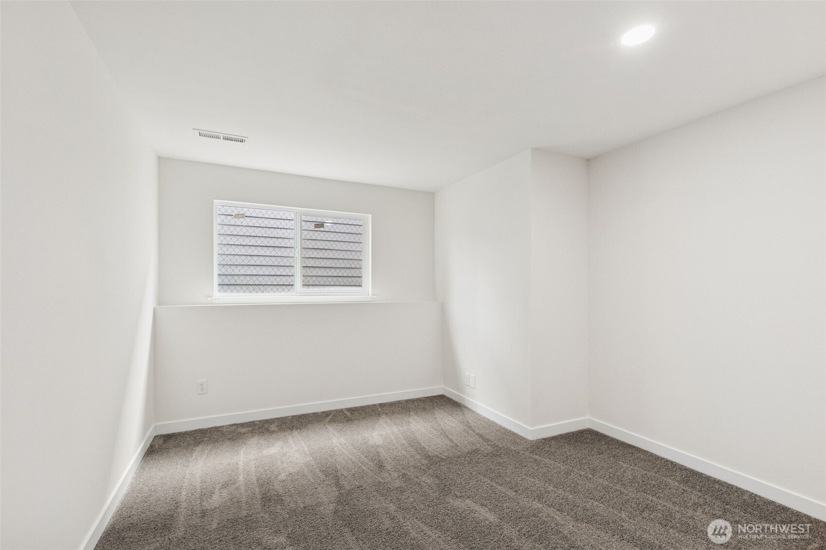 7002 42nd Avenue South Seattle, WA 98118 - Photo 31 of 33