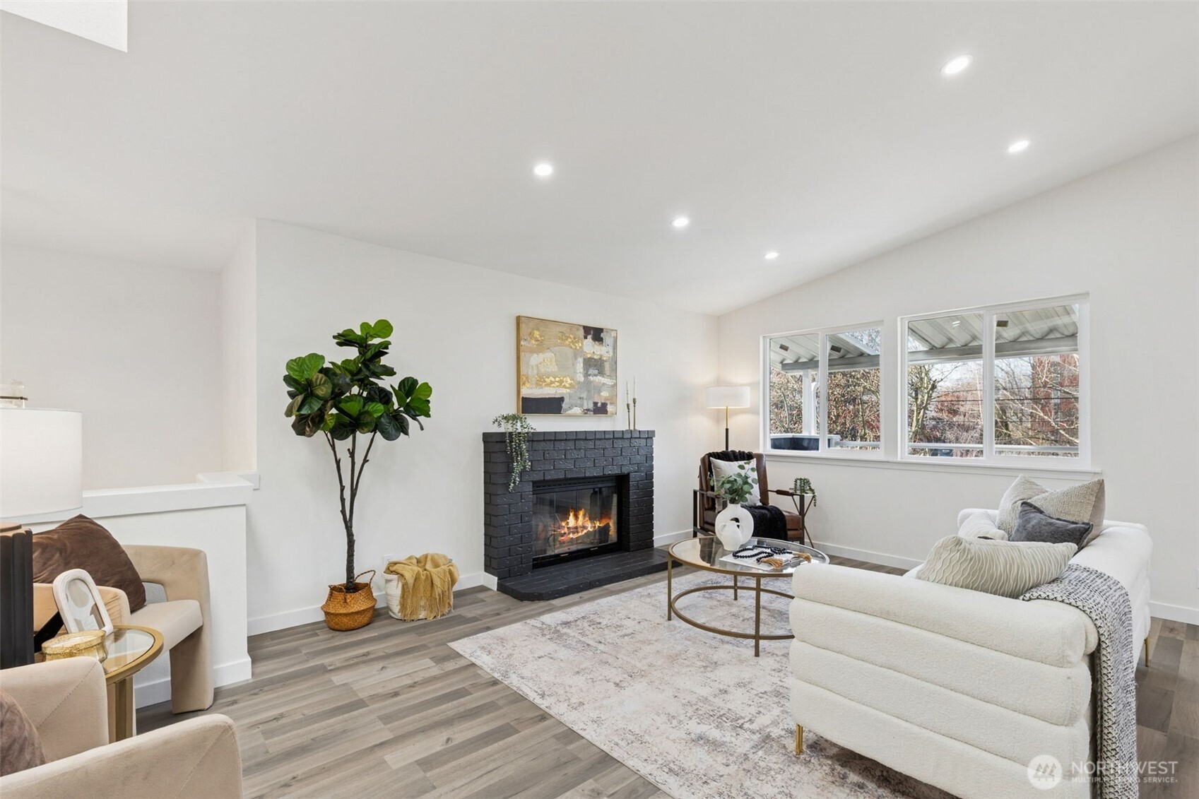 7002 42nd Avenue South Seattle, WA 98118 - Photo 4 of 33