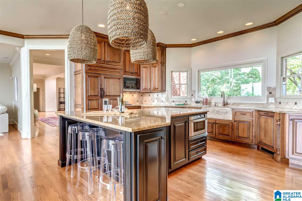 1906 Shades Crest Road Birmingham, AL 35216 - Photo 16 of 50