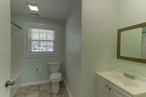 $1,815 | 2401 Eagle Drive, Charleston, SC 29406