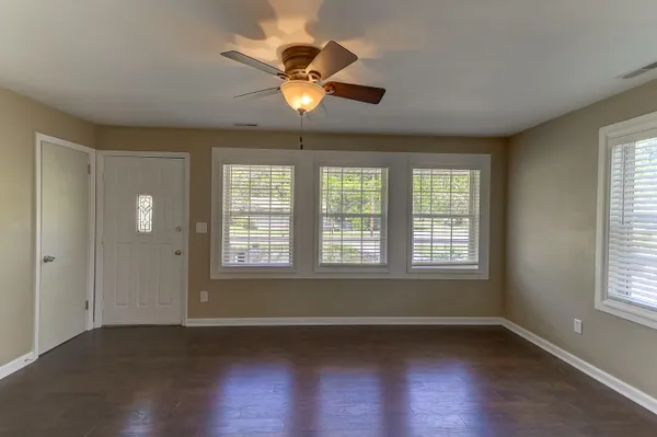 $1,815 | 2401 Eagle Drive, Charleston, SC 29406