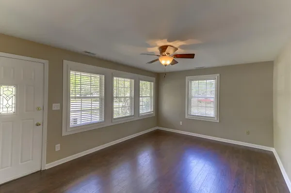 $1,815 | 2401 Eagle Drive, Charleston, SC 29406