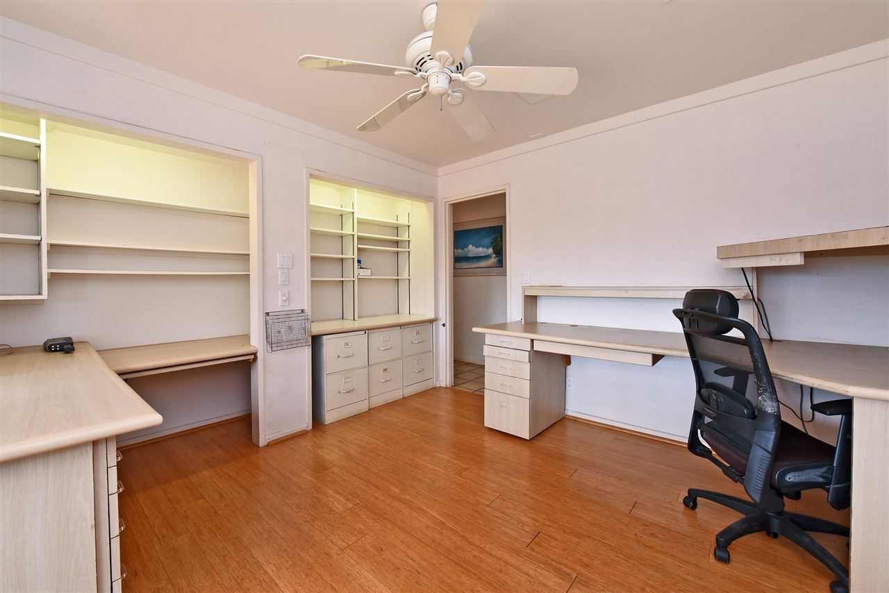 166 Halelo Street Lahaina, HI 96761 - Photo 17 of 27 a view of a workspace with furniture and a window